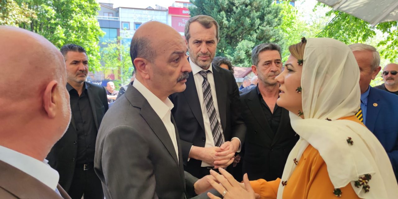 BAŞKAN HÜRRİYET, FİKRET HAYALİ’NİN ANNE ACISINI PAYLAŞTI