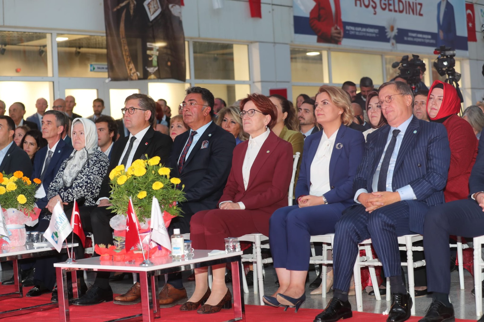 Hürriyet Halktan koparilmis, duygusuz yapiyi SANAT FABRIKASINA DÖNÜSTÜRDÜK (5)