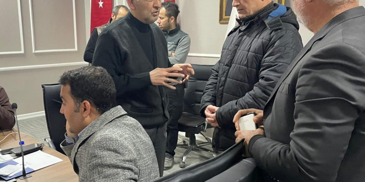 İZMİT BELEDİYESİ YÖNETİCİLERİ ADIYAMAN’DAKİ ÇALIŞMALARA KATKI VERİYOR