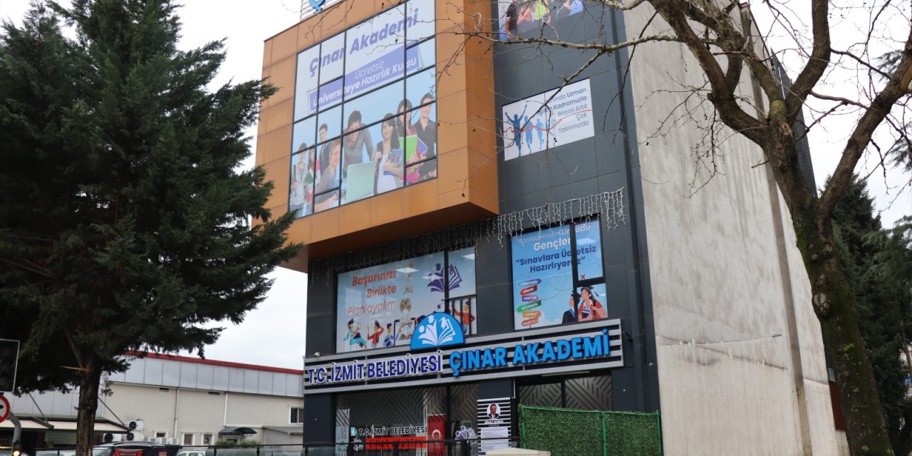 ÇINAR AKADEMİ 1 YILDA İZMİT’İN EĞİTİMDE YENİ MARKASI OLDU