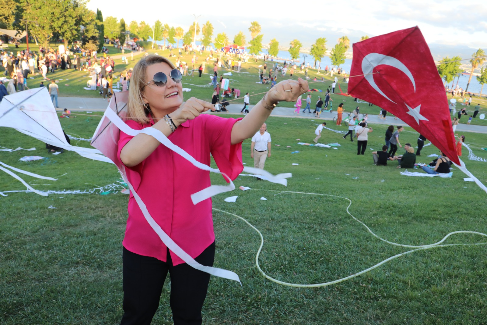 İzmit Belediyesi Uçurtma Şenliğinde çocuklar gönüllerince eğlendi (9)