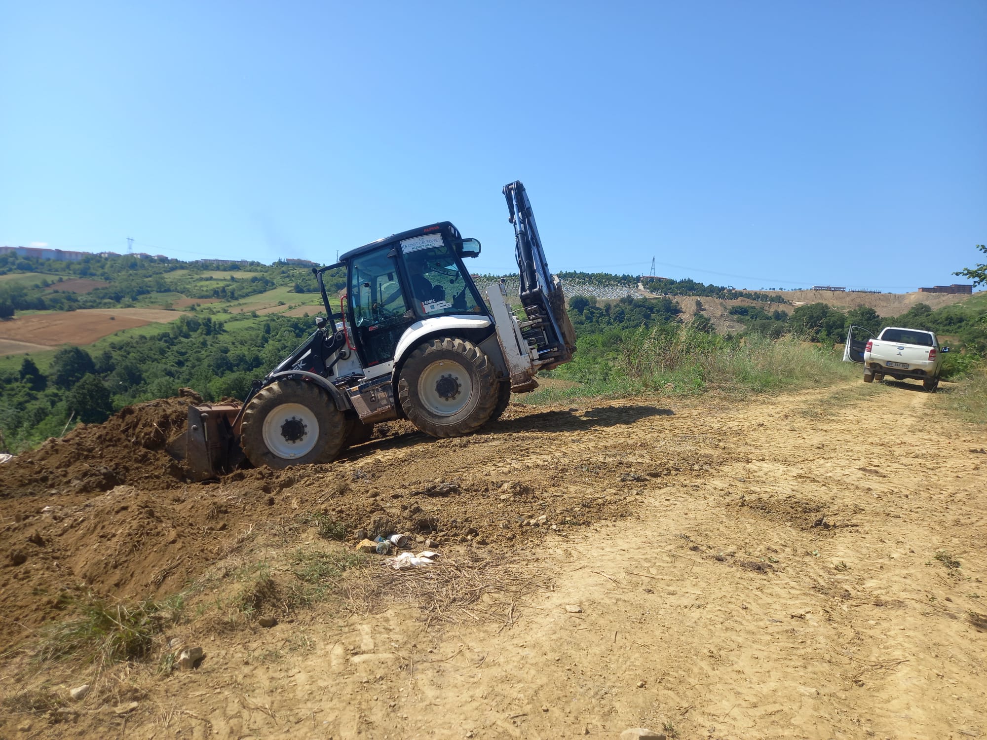 İzmit Belediyesi, kurban atık çukurlarını kapattı (2)