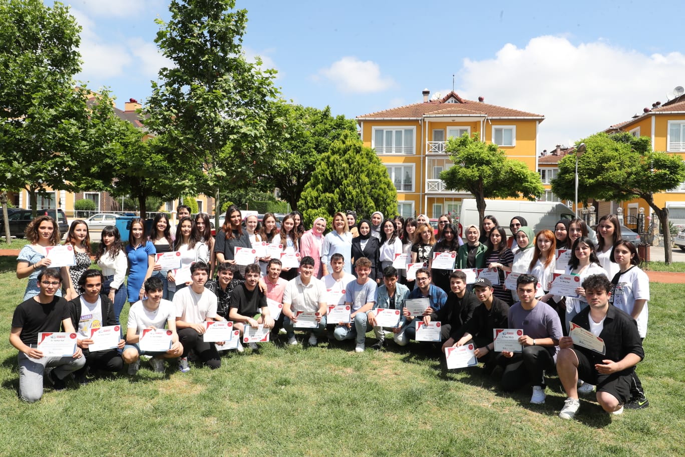 İzmit Belediyesinin Eğitim Hamleleri Yüzleri Güldürüyor (1)