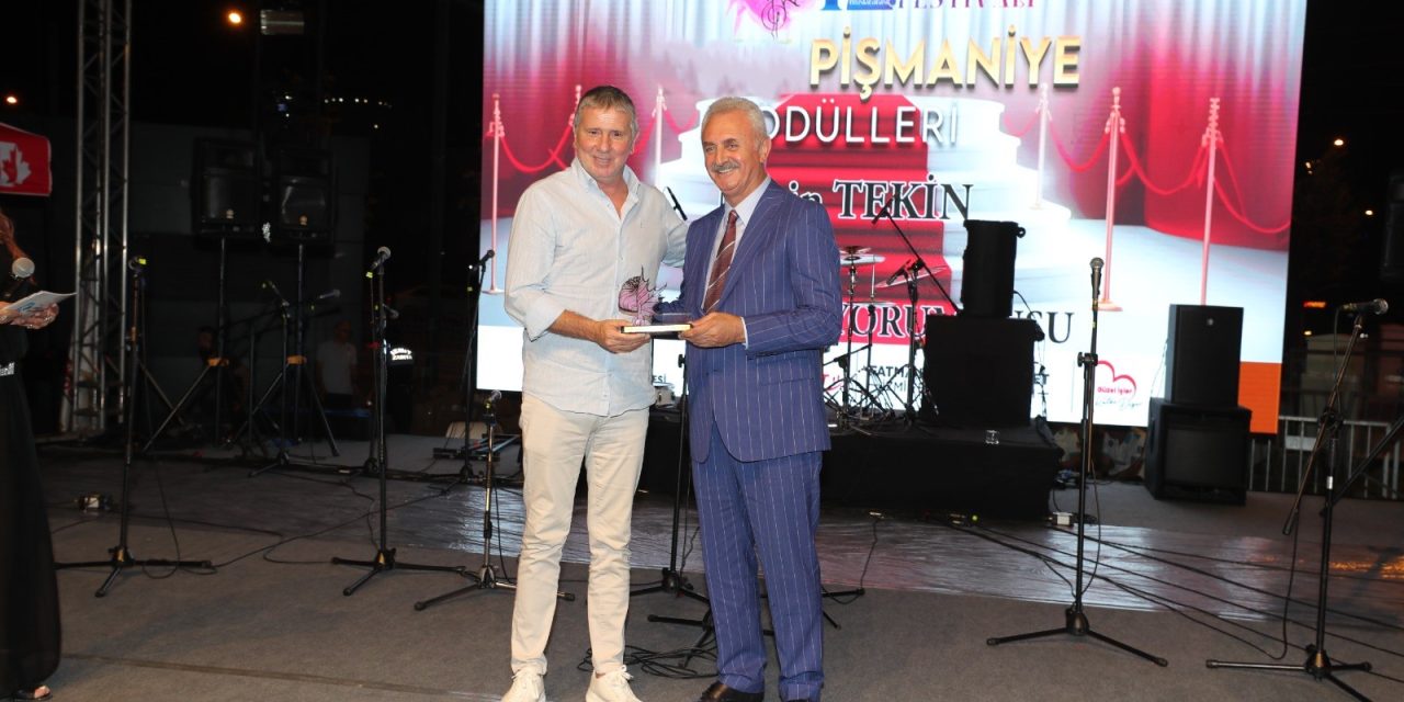 PİŞMANİYE YILIN SPOR YORUMCUSU ÖDÜLÜNÜ METİN TEKİN’İN OLDU