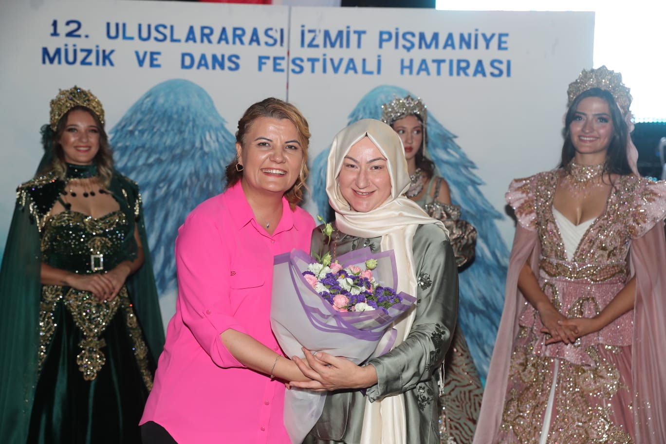 Ayse Sayan'in Kaftani Eda defilesi pismaniye festivaline damga vurdu (2)
