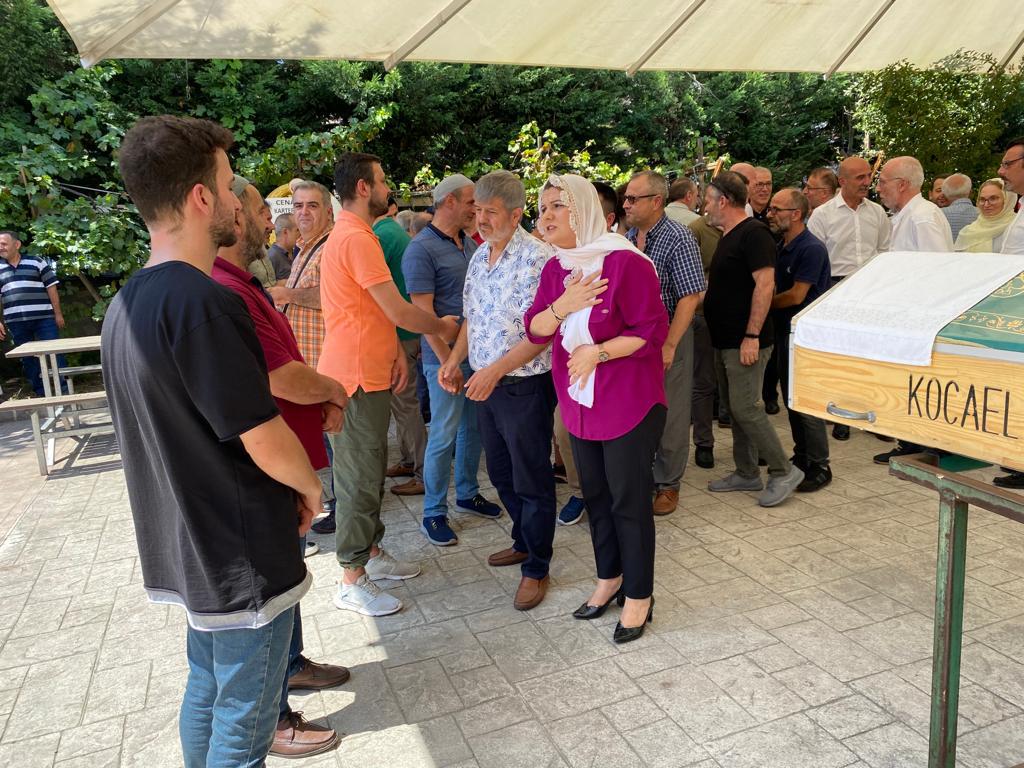 Başkan Hürriyet, Taşpınar ailesine başsağlığı diledi (2)