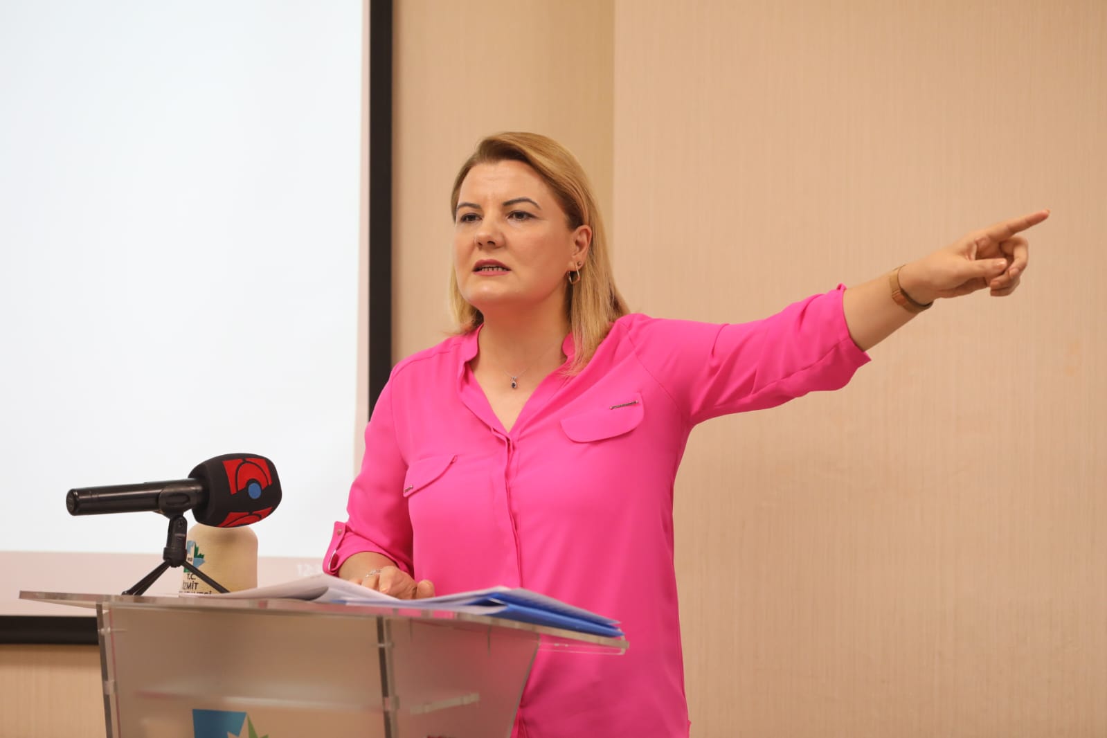 Baskan Hürriyet'ten EYT'li isçilere _Bu yasadiginiz magduriyetin hesabini sorun_