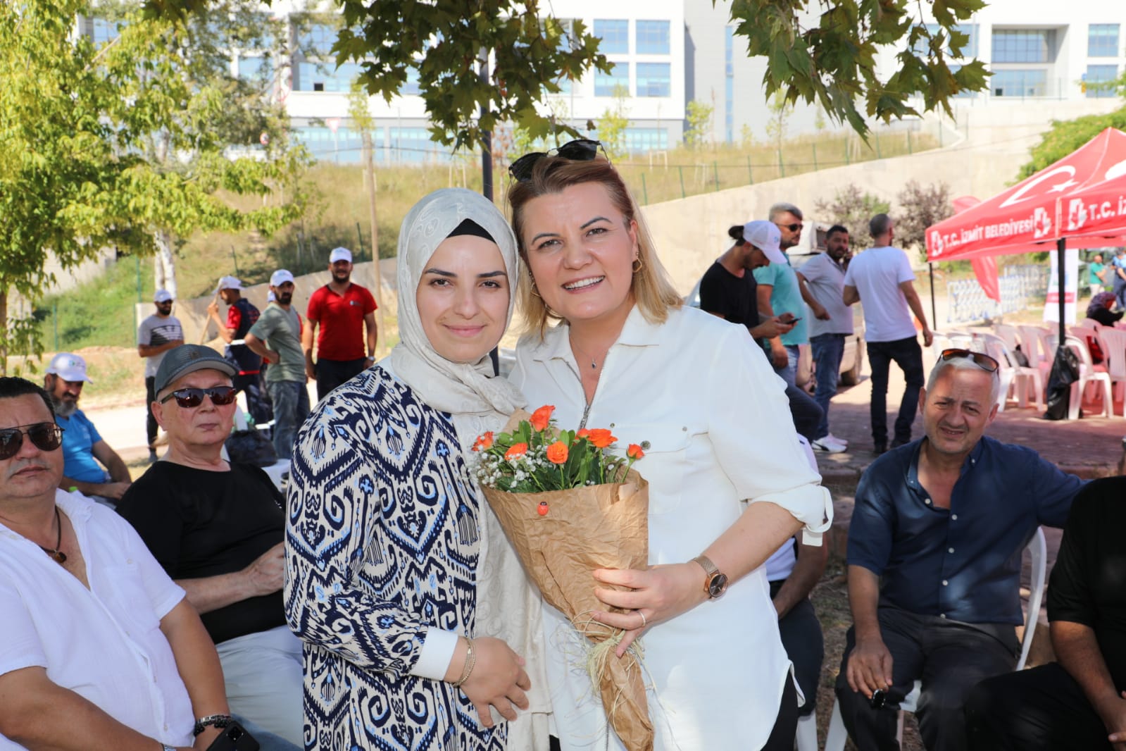 Çocuklar yazın tadını İzmit Belediyesi Portatif Yüzme Havuzu’nda çıkaracak (6)