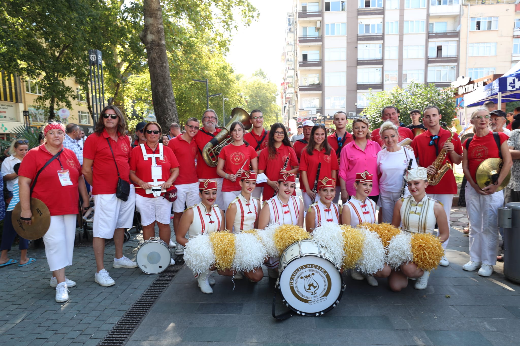 Festival coskusu Izmit'in dört bir yaninda yasaniyor (15)