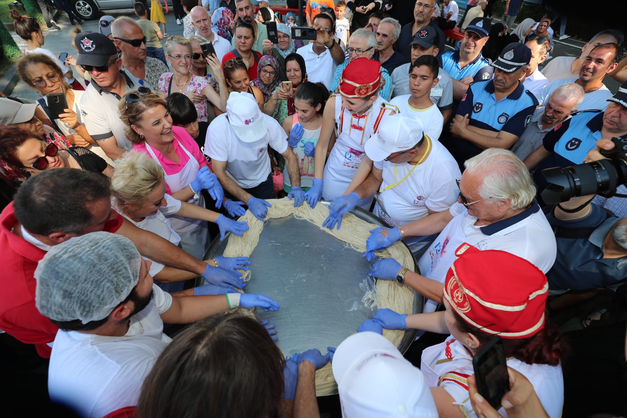 Festival coskusu Izmit'in dört bir yaninda yasaniyor (17)