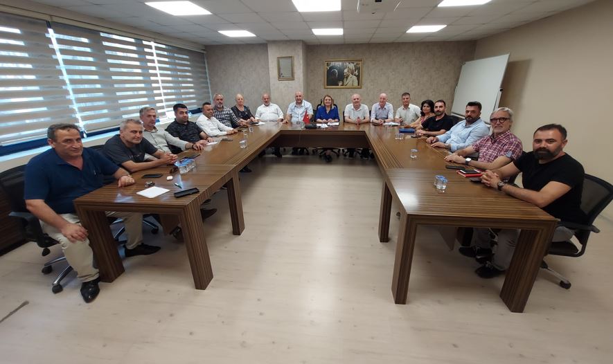 Izmit Belediyesi Isçilerine Yüzde 22 Zam (1)