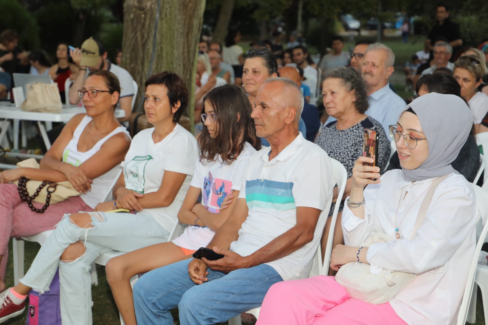 İzmit Belediyesi, Özkan Uğur’u unutulmaz şarkılarla andı (5)