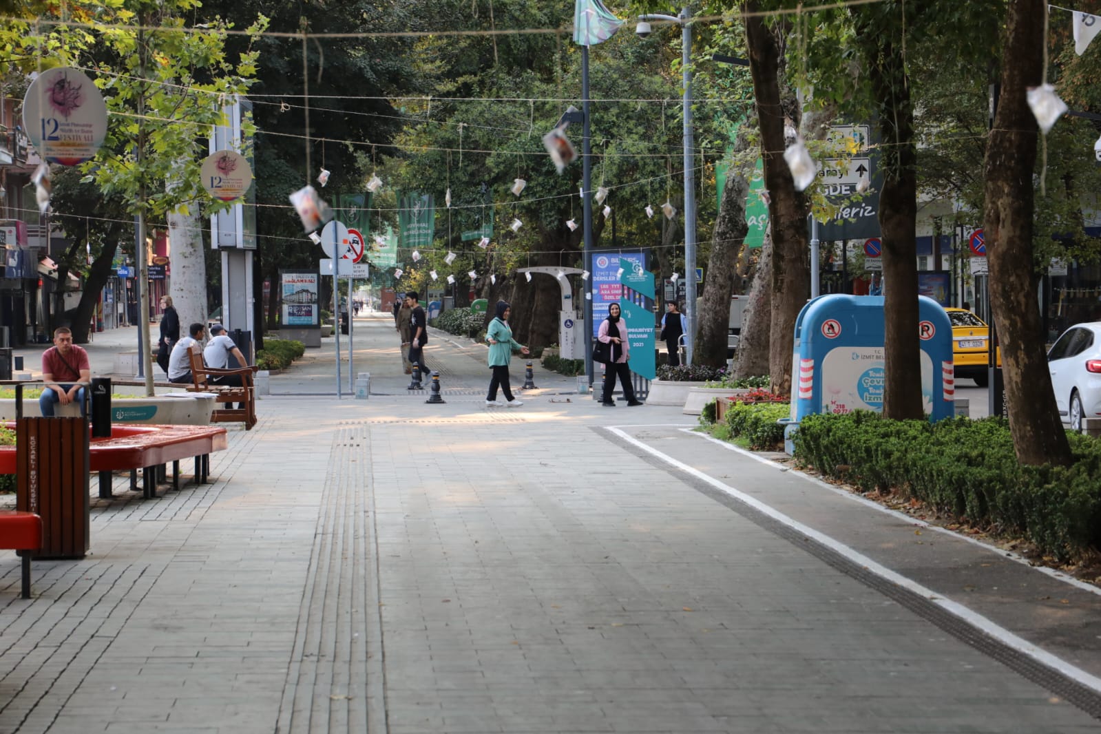 İzmit’te ağaçlar pişmaniye açtı (3)