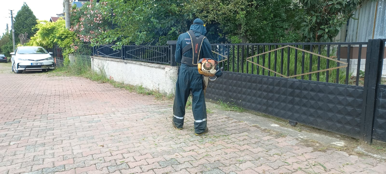 Park ve Bahçeler Ekipleri Çalisiyor (2)