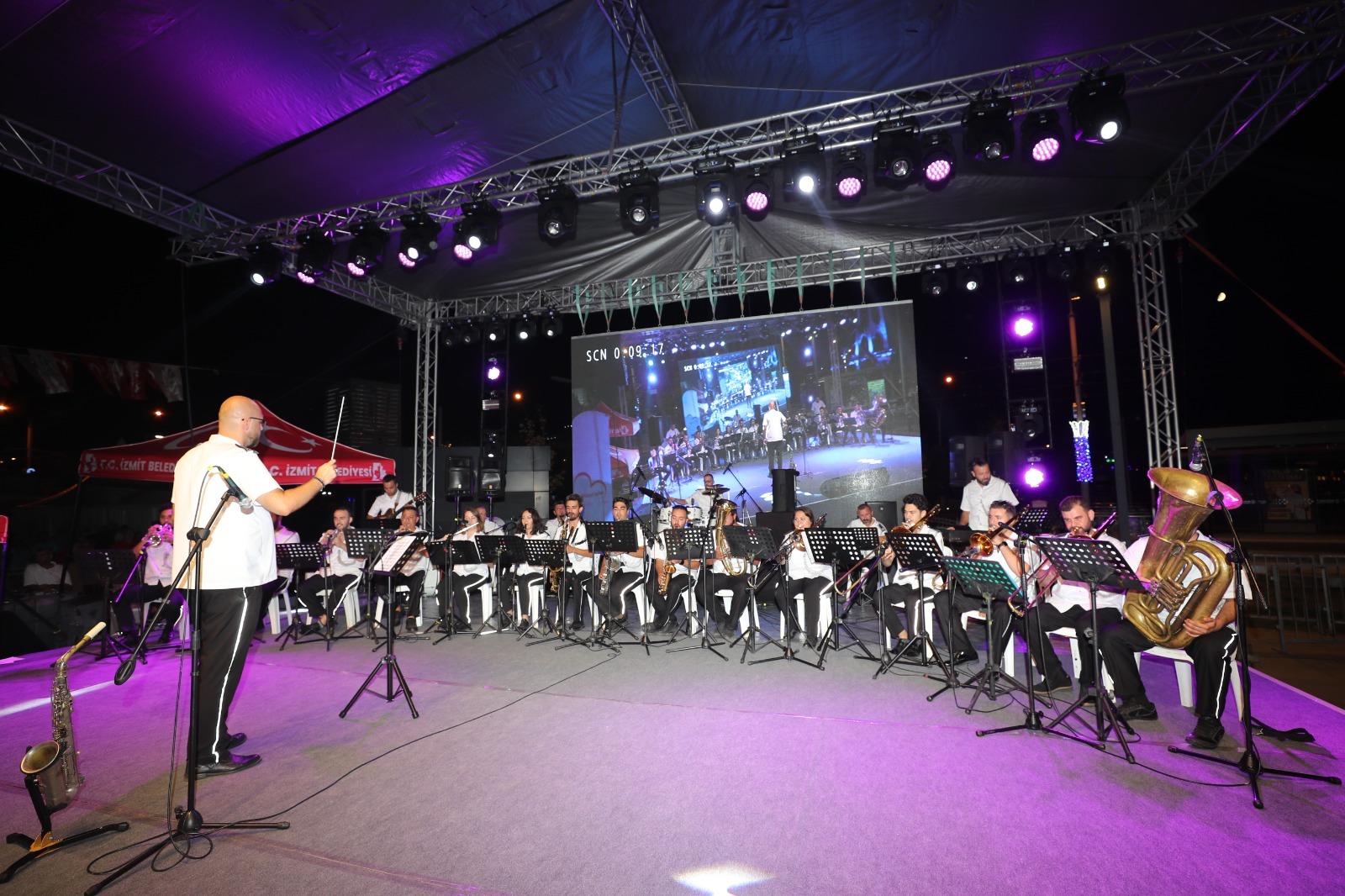 Pişmaniye festivalinde bando grup performansları izleyenleri büyüledi (1)