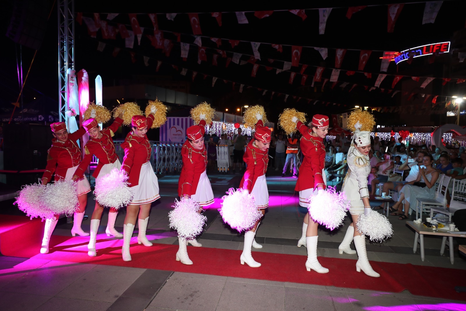 Pişmaniye festivalinde bando grup performansları izleyenleri büyüledi (2)
