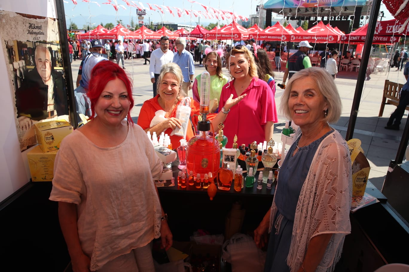 Türk mutfağının öncüsü Sahrap Soysal da İzmit Pişmaniye Festivali’nde! (6)