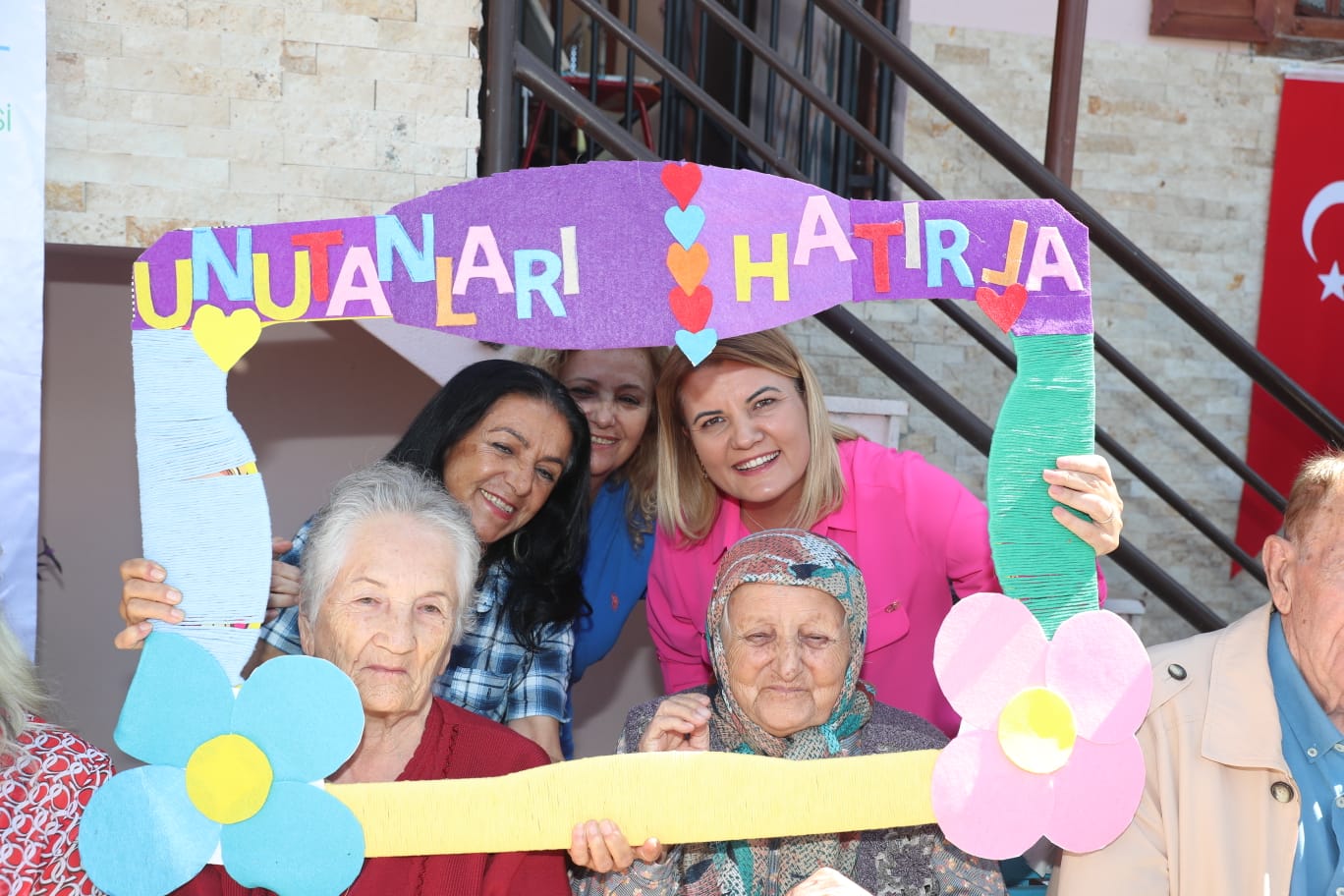 Alzheimer Yaşam Evimizde hastalık değil sevgi hüküm sürüyor (2)