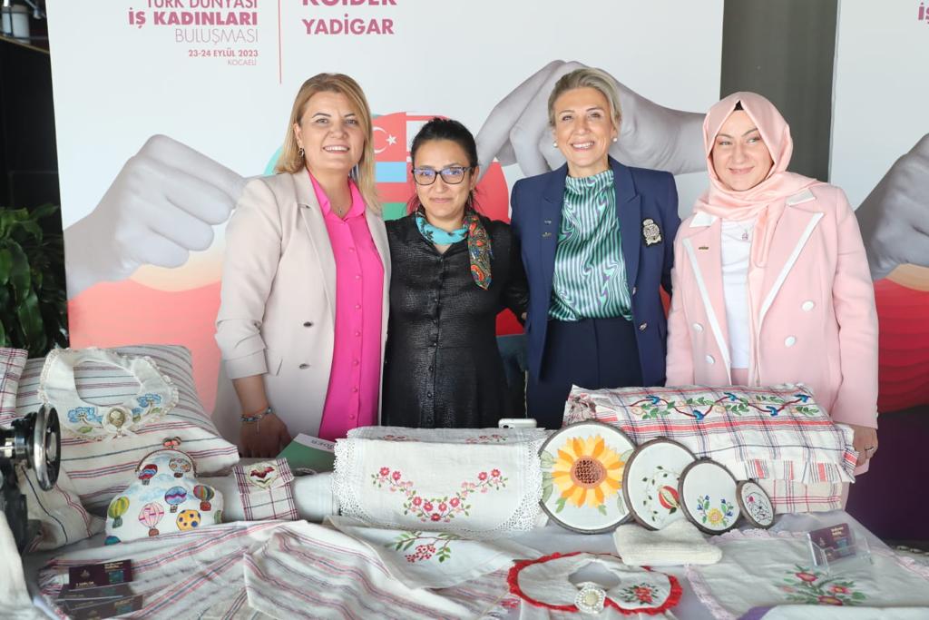 Baskan Hürriyet, KOIDER Bazaar etkinliginde is kadinlariyla bir araya geldi (5)