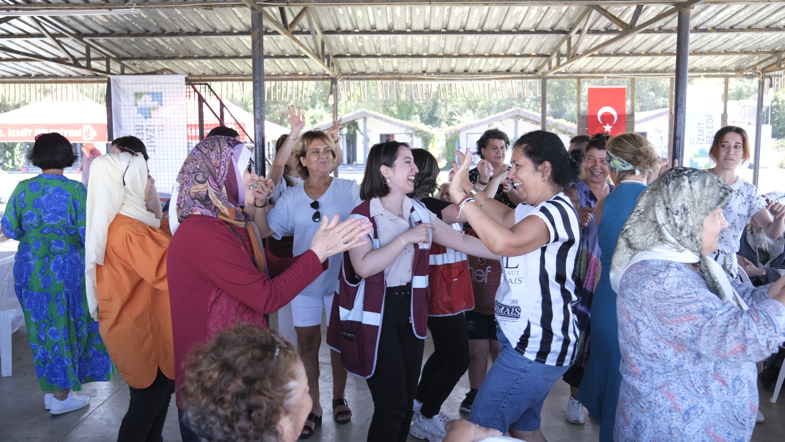 İzmit Belediyesi Asırlık Çınar Evleri 1 yaşında! (11)