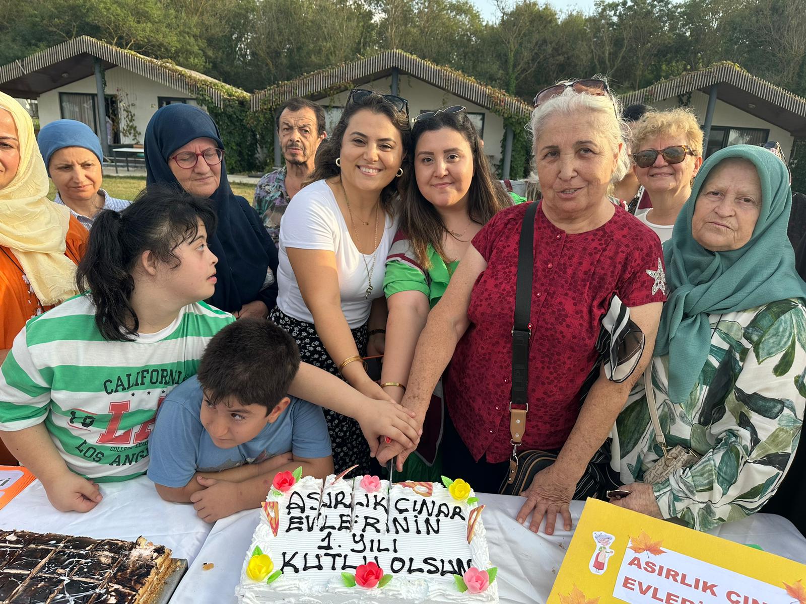 İzmit Belediyesi Asırlık Çınar Evleri 1 yaşında! (6)