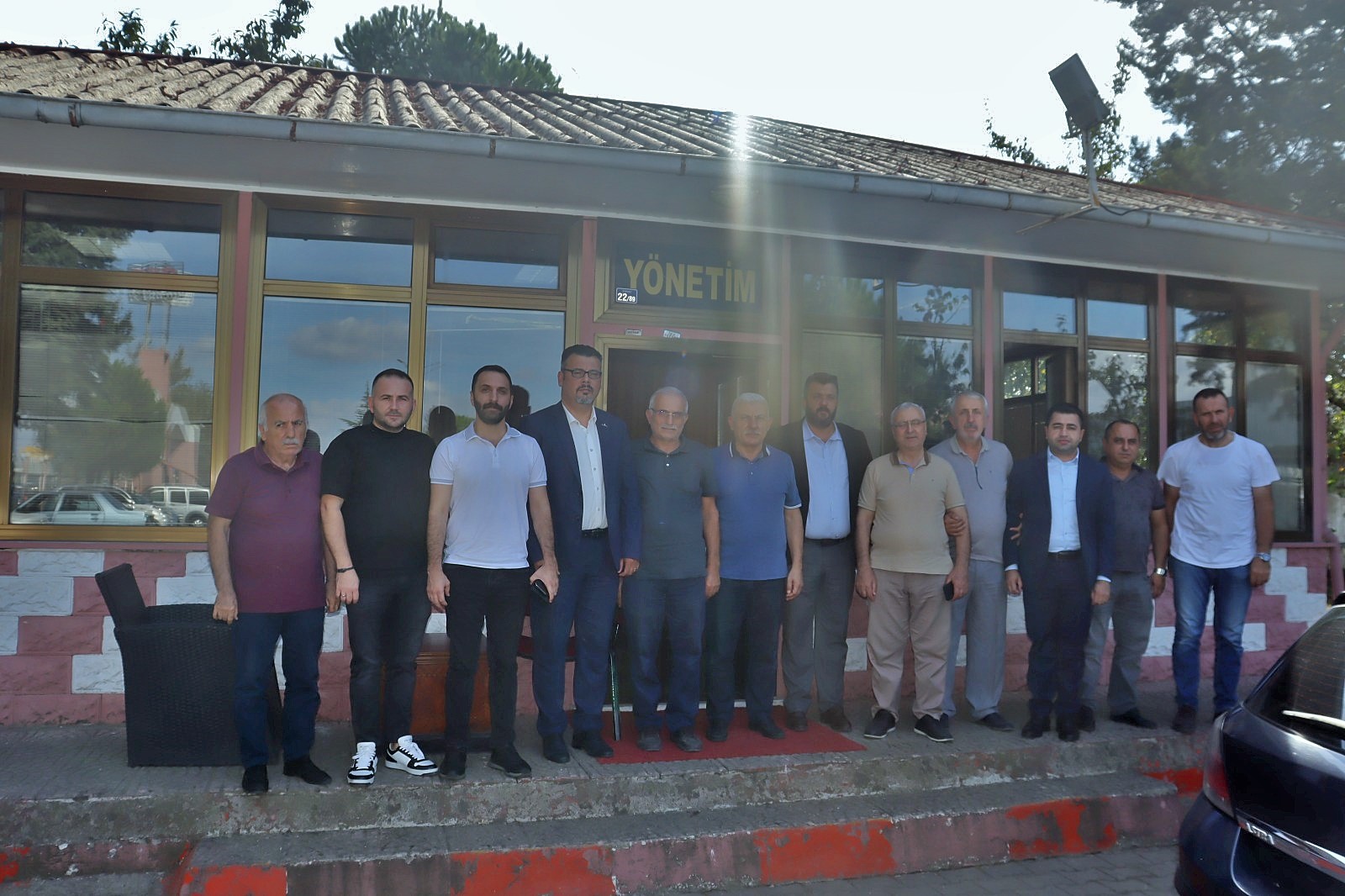İzmit Belediyesi, Galericiler Sitesi esnafını ziyaret etti (6)