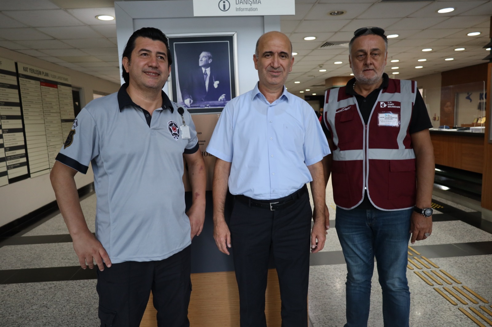 İzmit Belediyesi, Mevlid Kandilinde kentin dört bir yanında helva dağıttı (2)