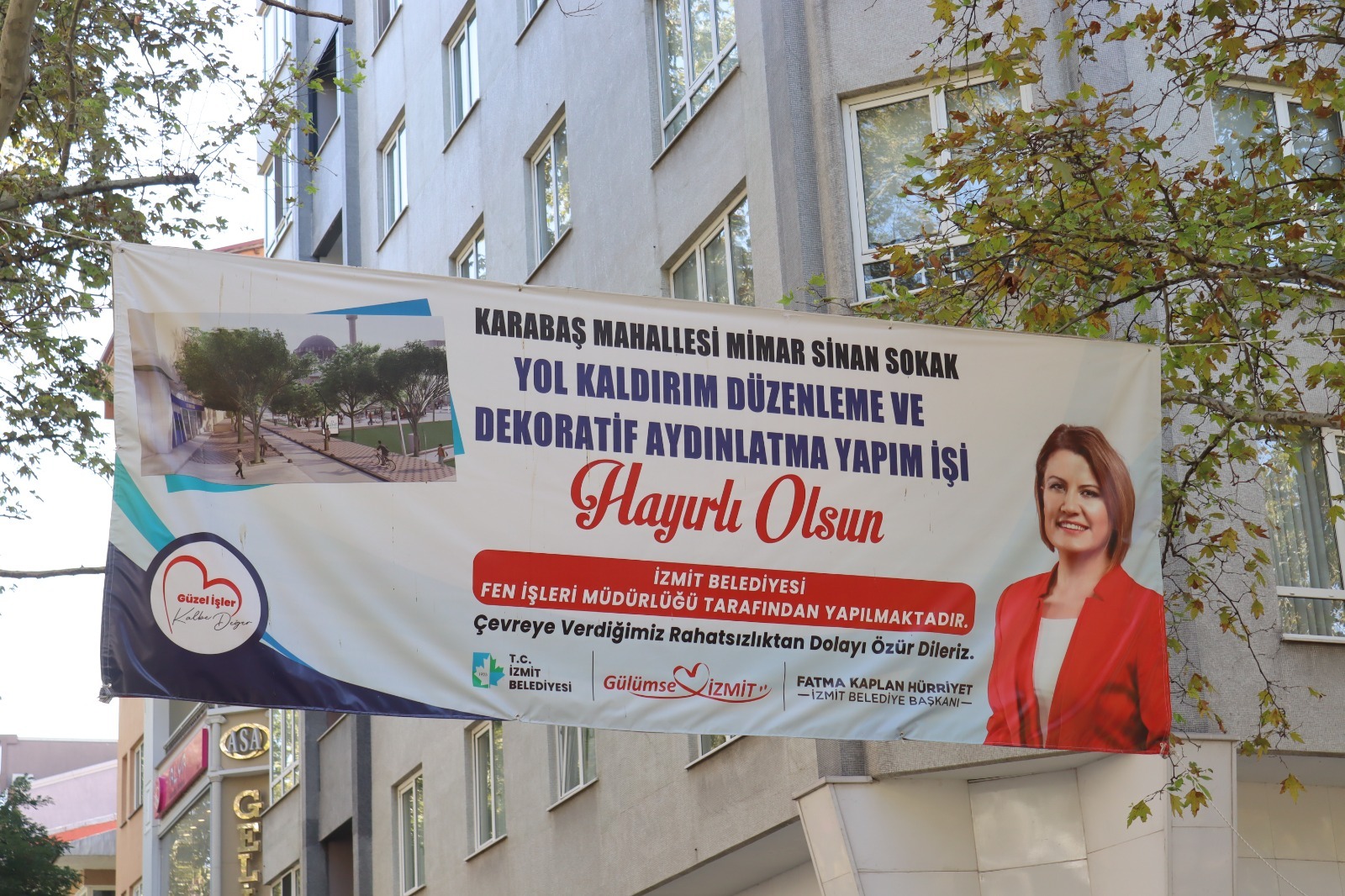 İzmit Belediyesi Mimar Sinan Sokak’ta yenileme çalışmalarına başladı (4)