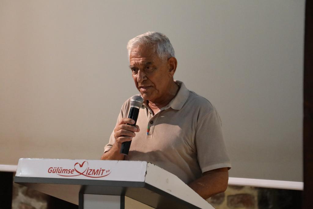 İzmit Belediyesinden 1 Eylül Dünya Barış Gününe özel şiir dinletisi (1)