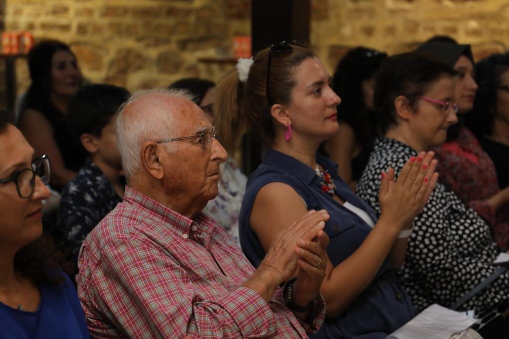 İzmit Belediyesinden 1 Eylül Dünya Barış Gününe özel şiir dinletisi (11)