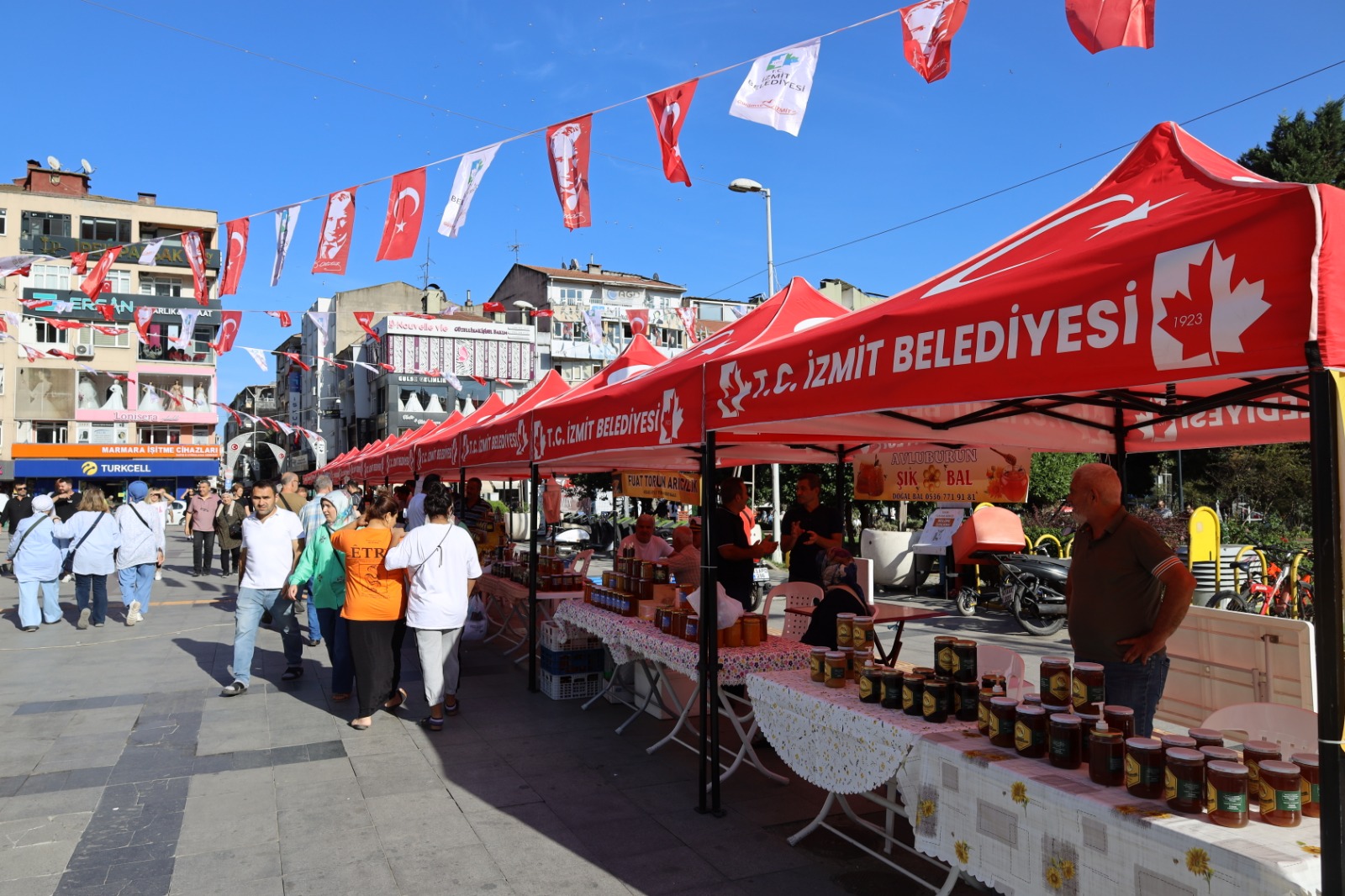 Izmit Belediyesinden bal üreticilerine destek (11)