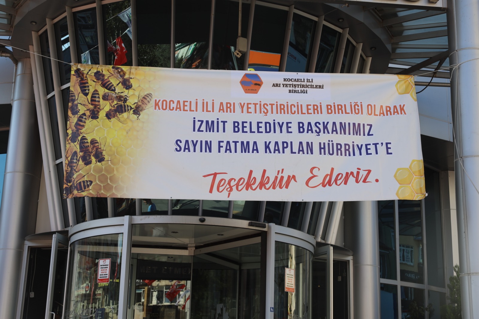 Izmit Belediyesinden bal üreticilerine destek (13)