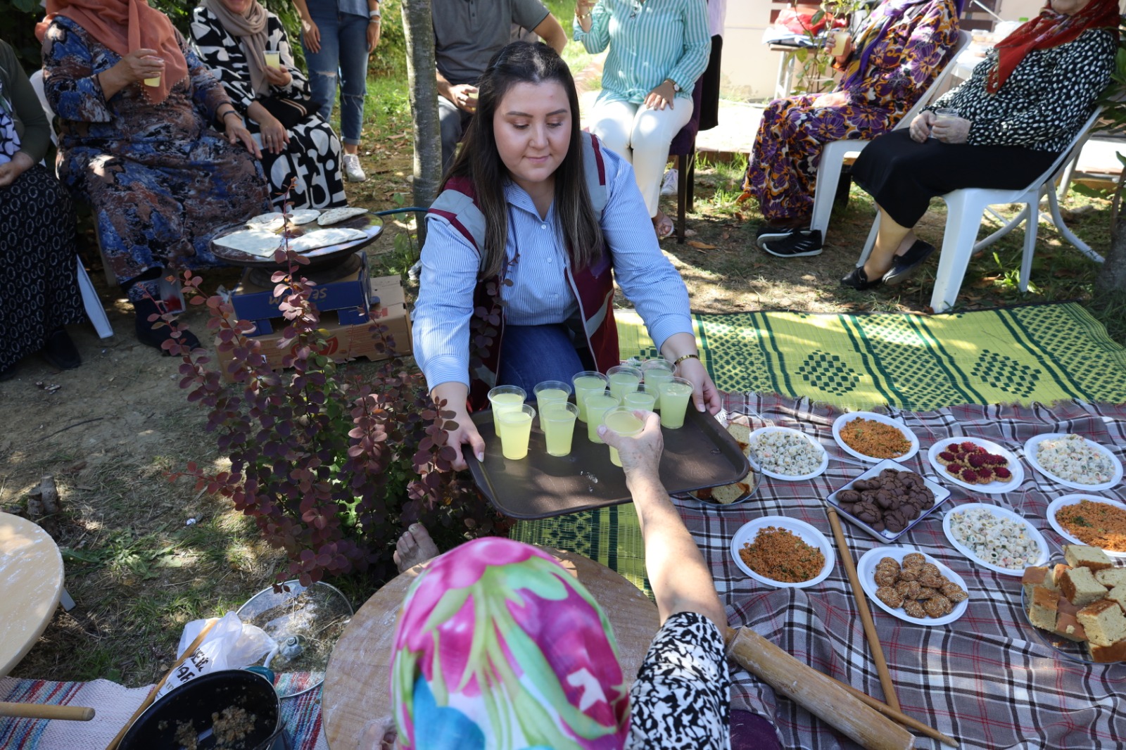 İzmitli çınarlar gözleme günüyle yaza veda etti (12)