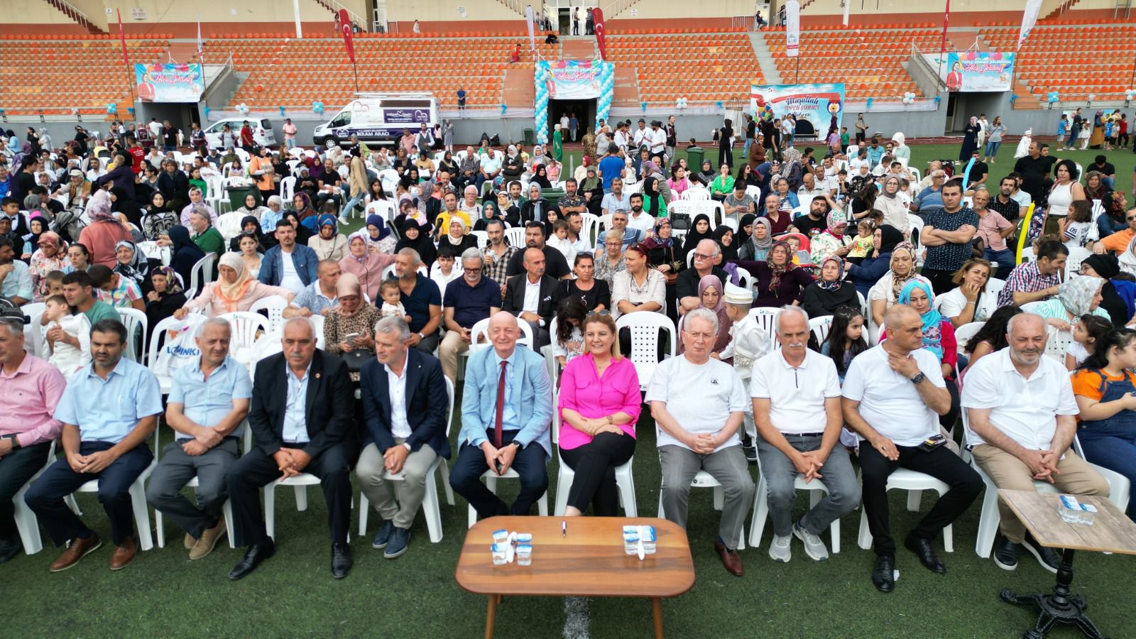 Izmitli çocuklar ve aileleri geleneksel toplu sünnet söleninde doyasiya eglendi (17)