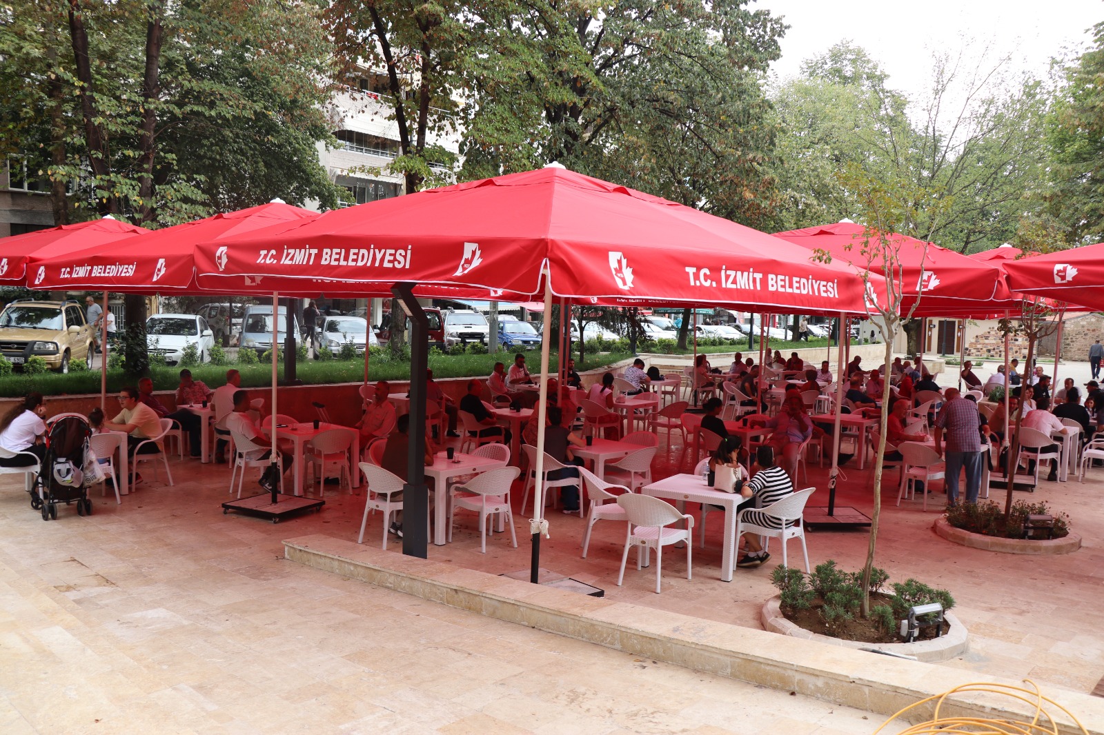 Yenicuma’nın yeni halini İzmitliler çok beğendi (1)