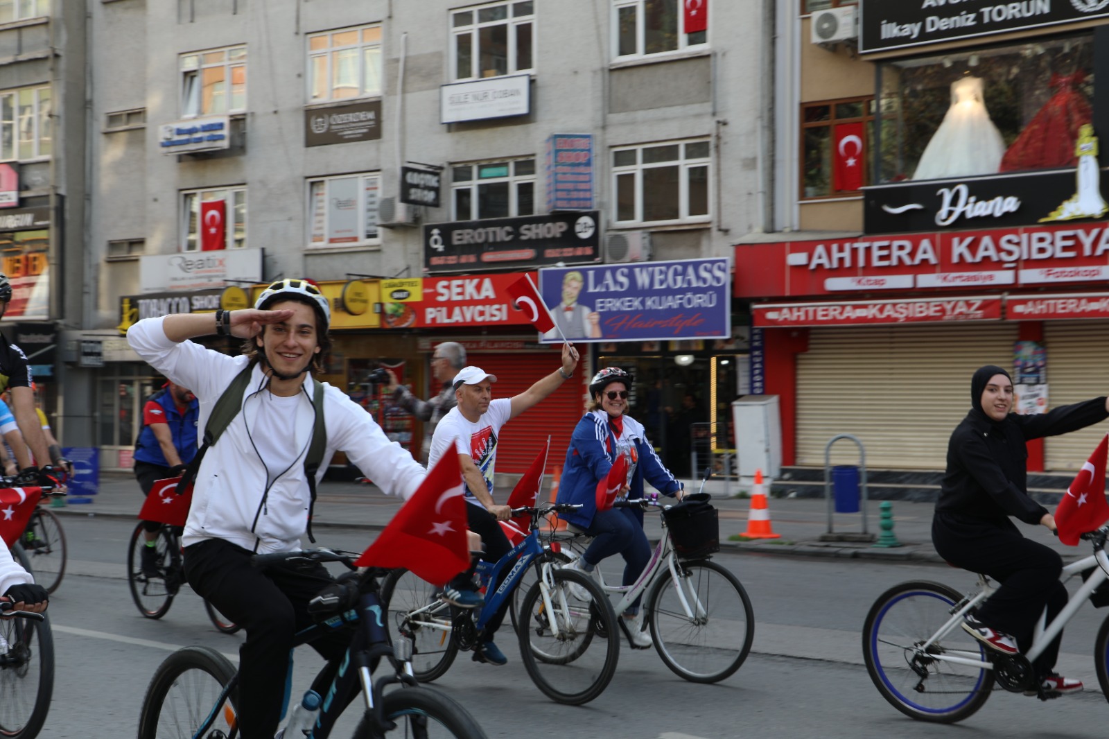 100. Yil Cumhuriyet Bisiklet Korteji renkli görüntülere sahne oldu (4)