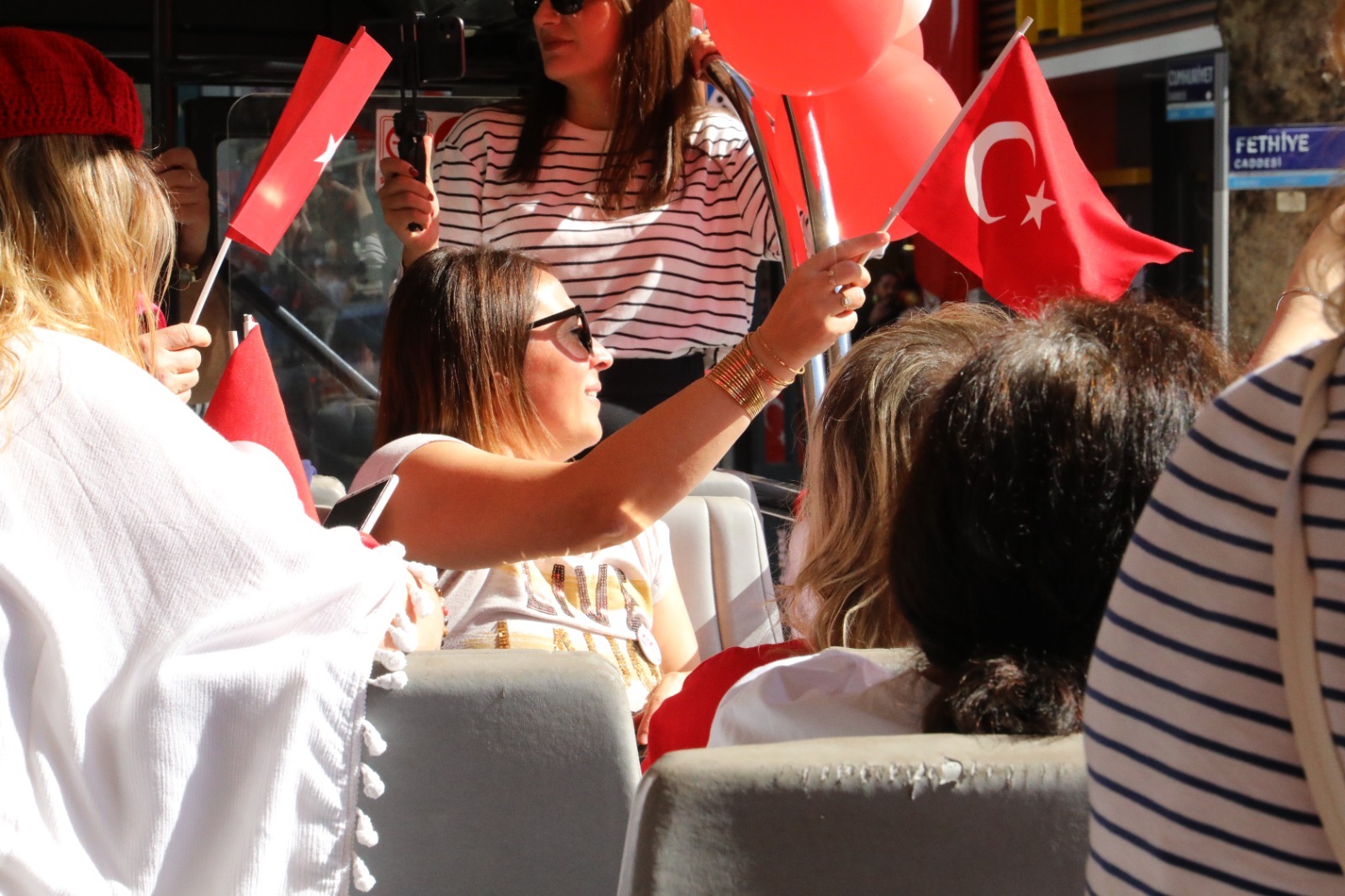 100. Yıl Şehir Turu ile bayram coşkusu kenti sardı (15)