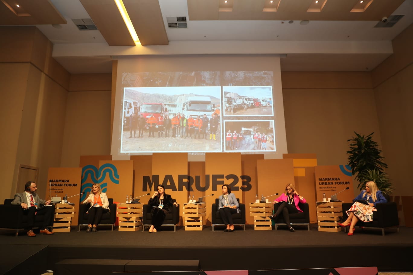 Başkan Hürriyet, MARUF 2023’te kadın liderliğinin önemini anlattı (9)