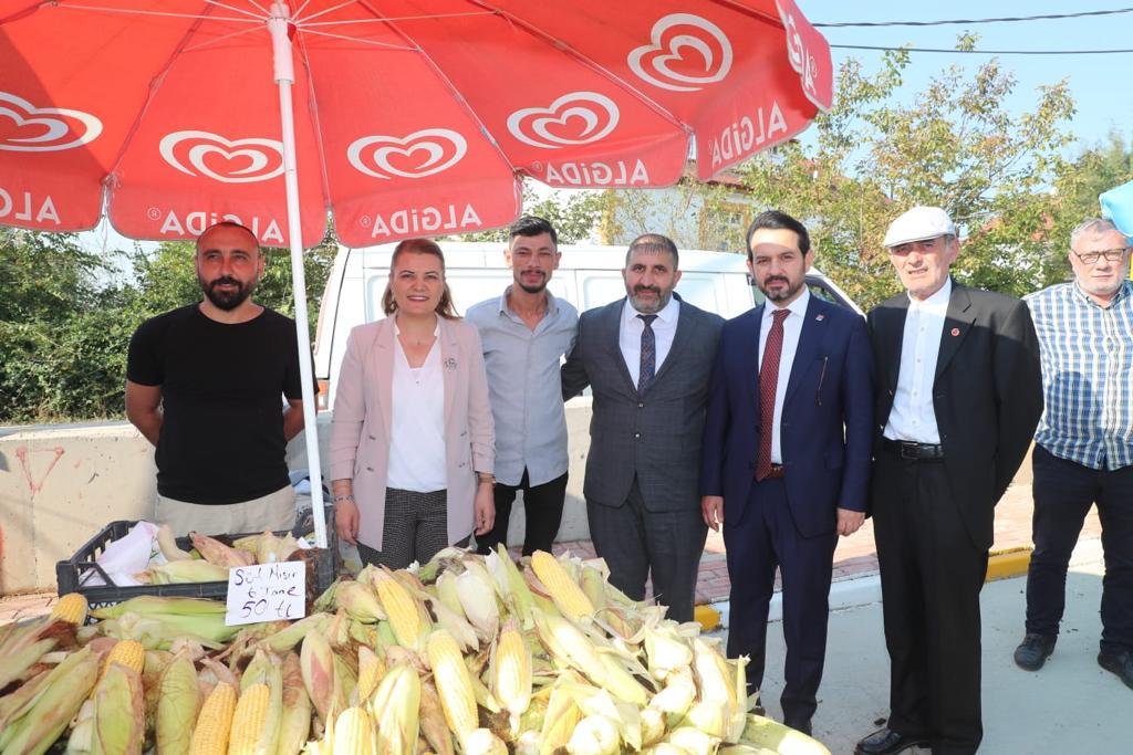 Baskan Hürriyet, Tüysüzler Pazar Alani'ni Pazarci esnafiyla açti (6)