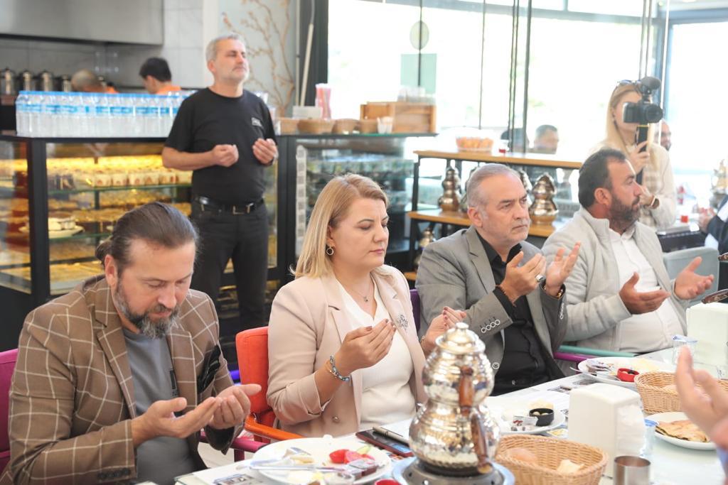 Baskan Hürriyet, din görevlileriyle bir araya geldi (14)