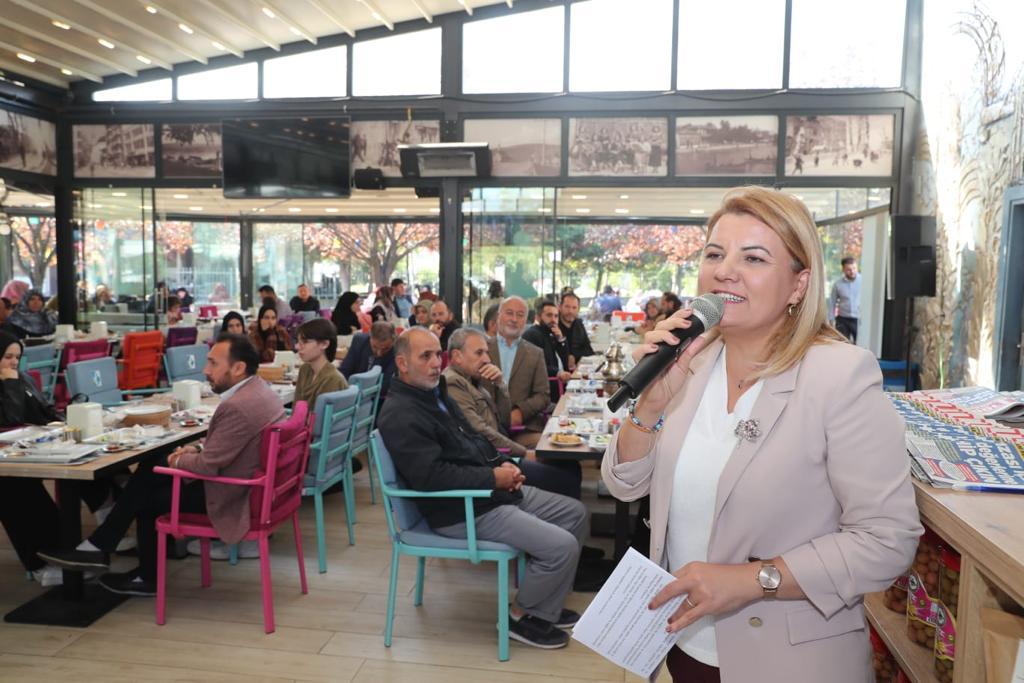 Baskan Hürriyet, din görevlileriyle bir araya geldi (6)