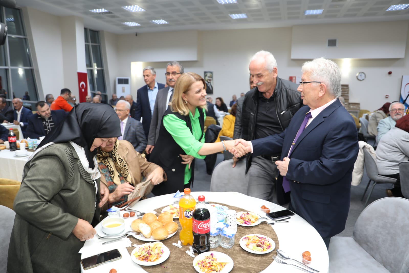 Baskan Hürriyet, muhtarlarin gününü kutladi (10)