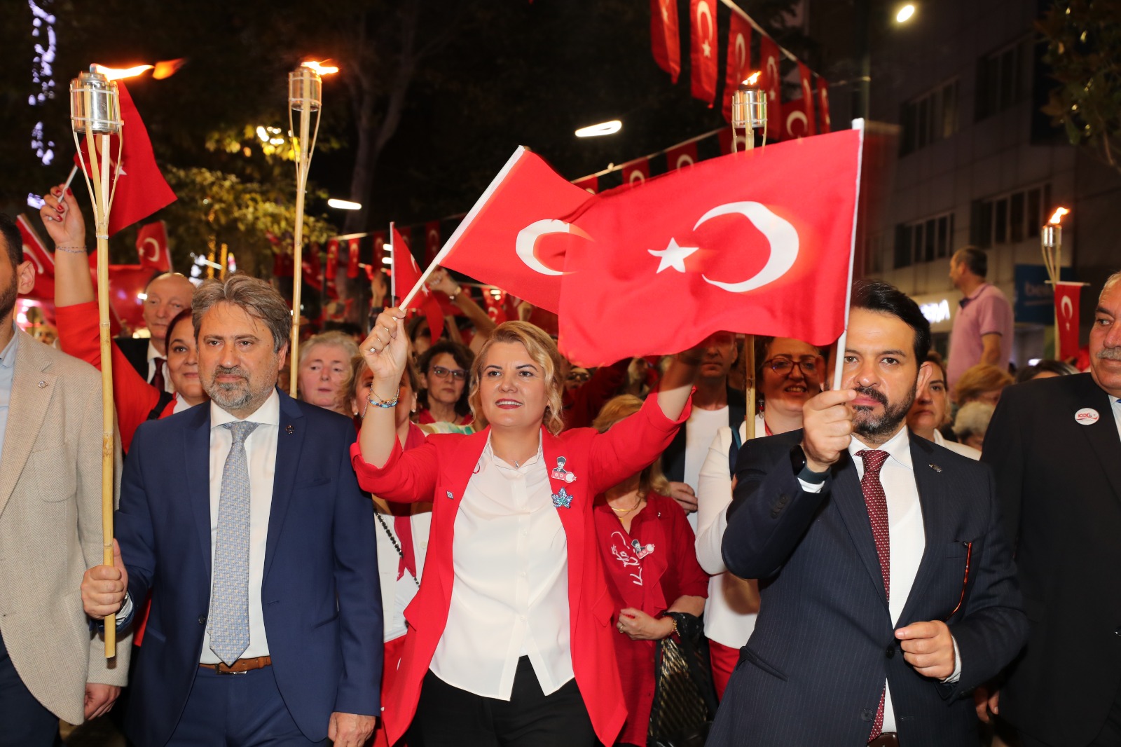 Belediye meydanında Cumhuriyet Coşkusu (3)