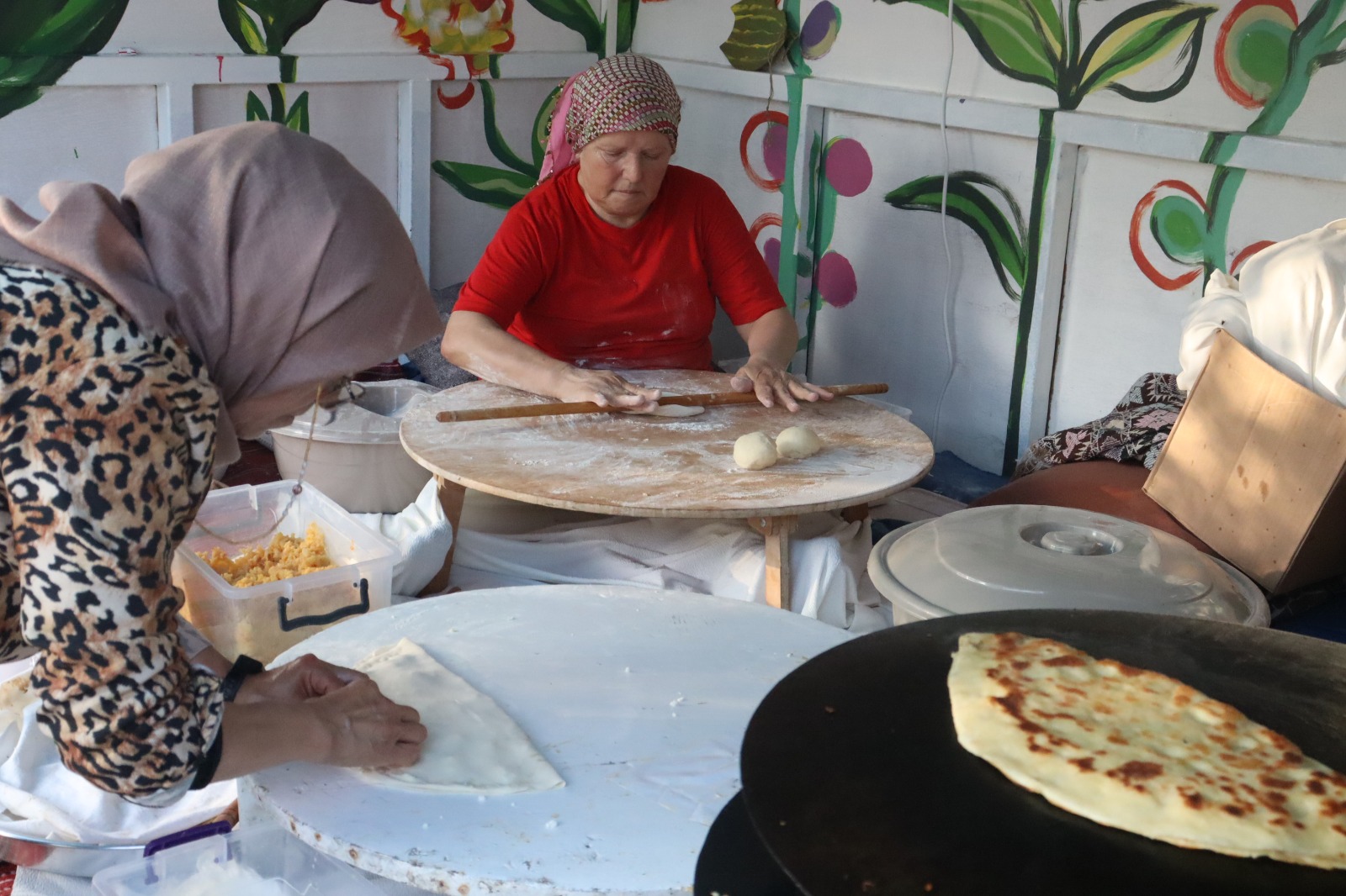 Gülümse Kafe zengin menüsüne gözleme lezzetini de ekledi (3)