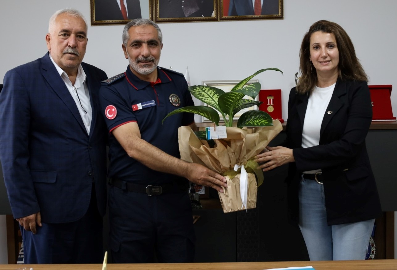 İzmit Belediyesi Kocaeli İtfaiye teşkilatının haftasını kutladı (1)