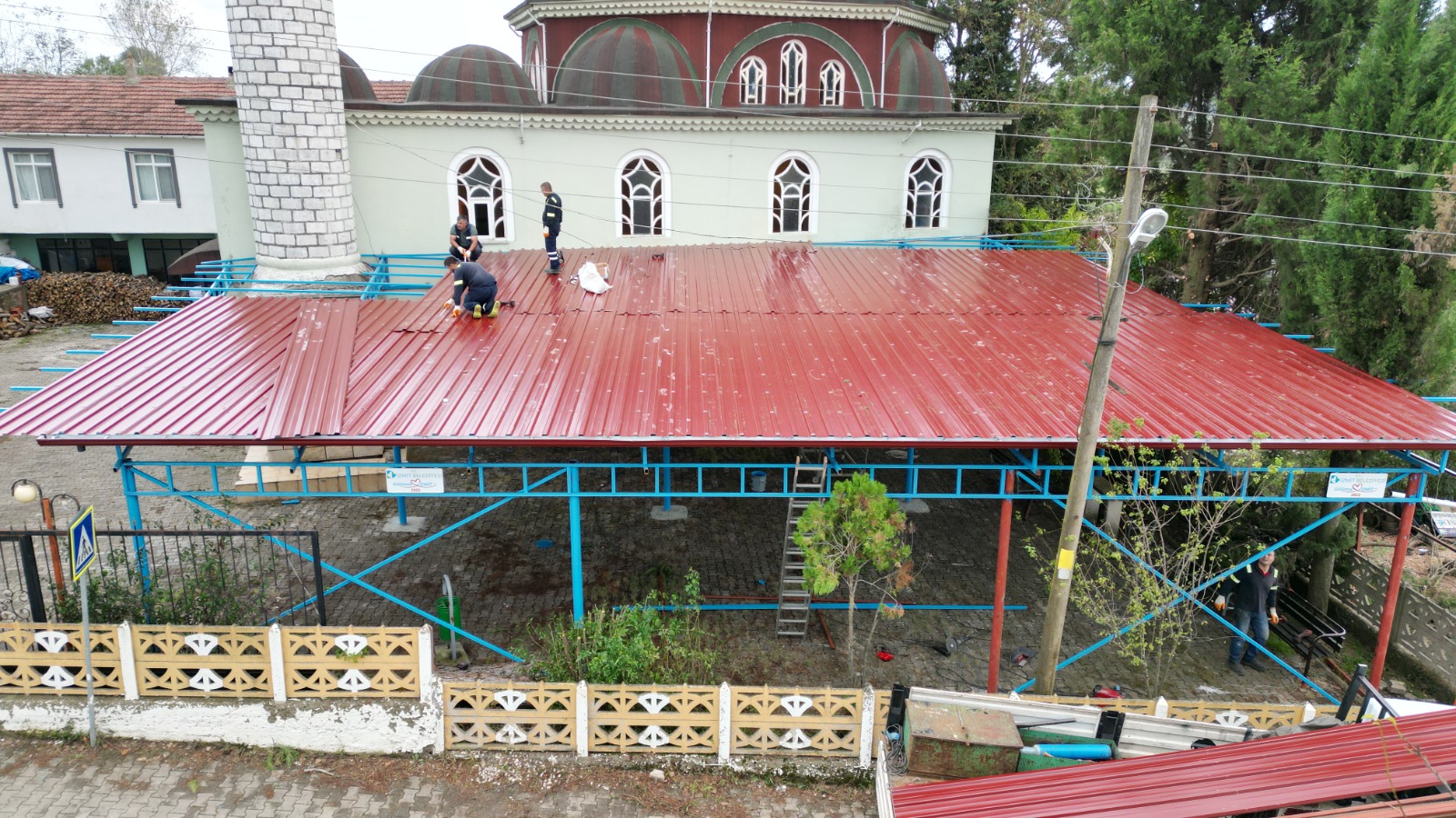 İzmit Belediyesinden Horozum Camii’ne sundurma (1)