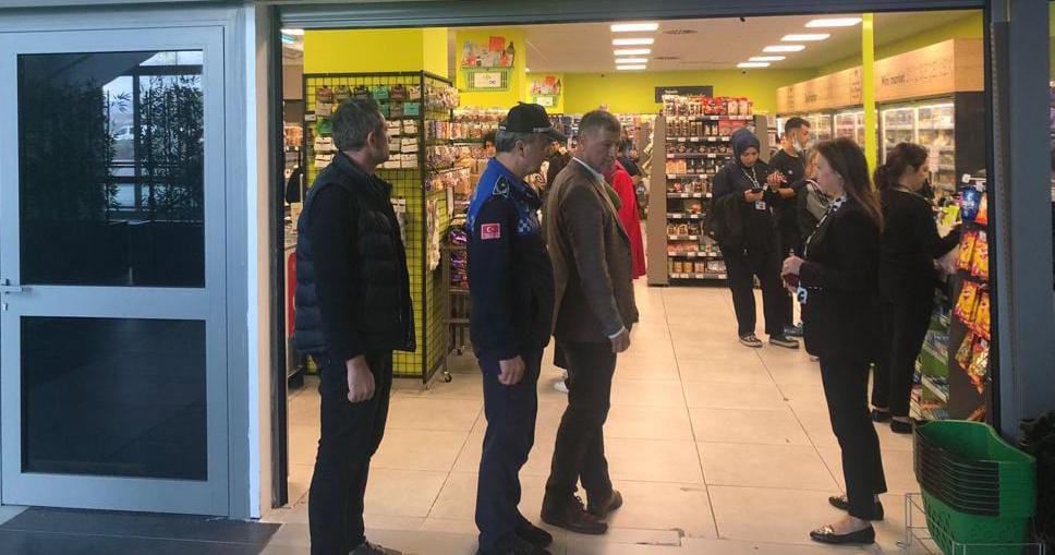 İzmit Belediyesinden Şehir Hastanesindeki işletmelere denetim (3)