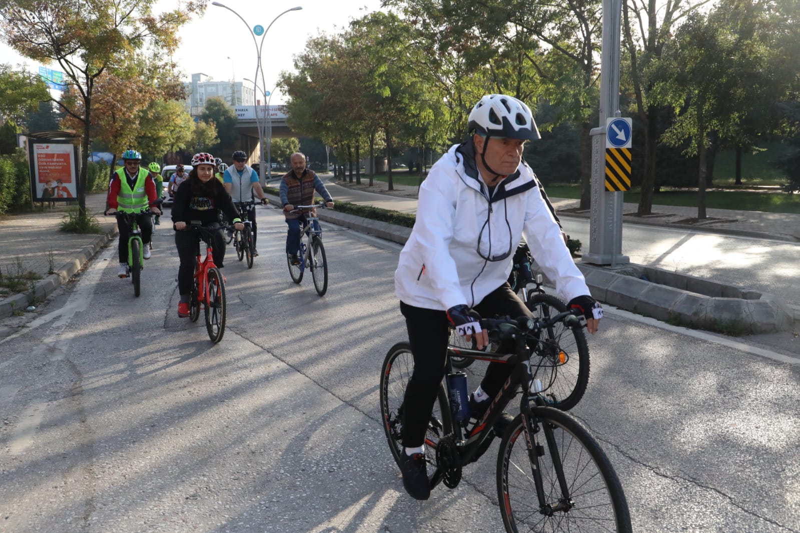 İzmit'te pedallar Cumhuriyetin 100.Yılı için çevrildi (11)