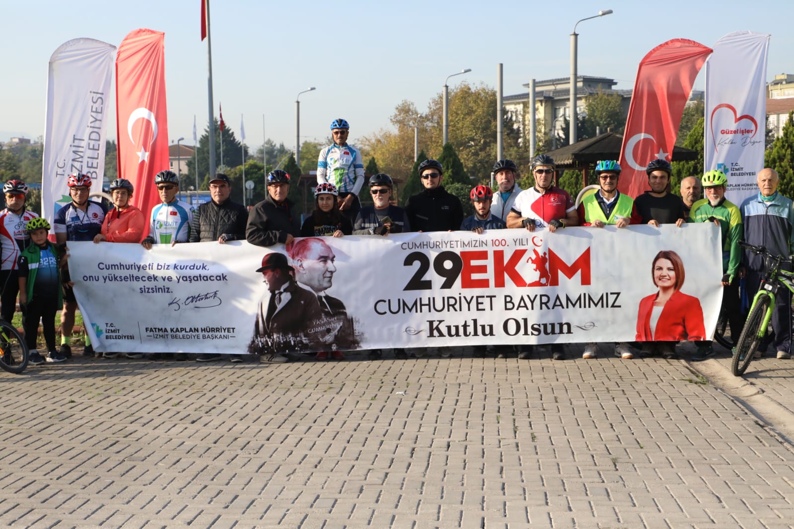 İzmit'te pedallar Cumhuriyetin 100.Yılı için çevrildi (6)