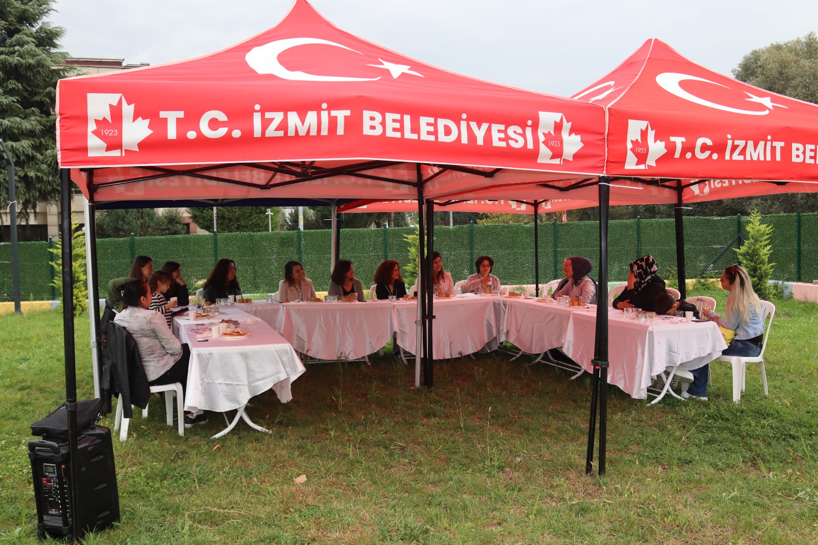 Otizmli bireylerin aileleri ile paylaşım günleri başladı (2)